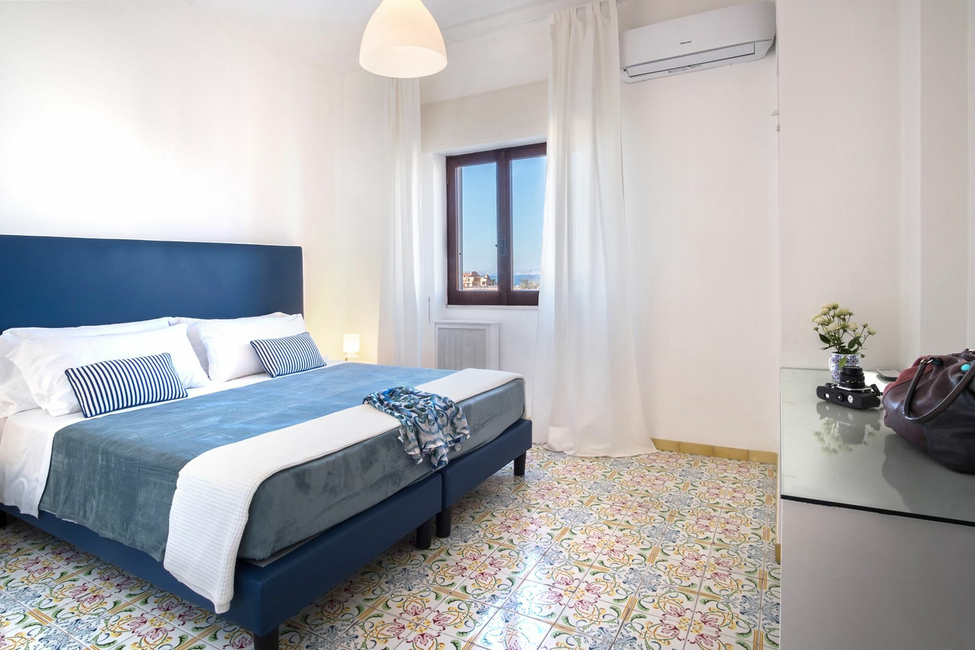 Amore Rentals - Appartamento Erica Сорренто Экстерьер фото